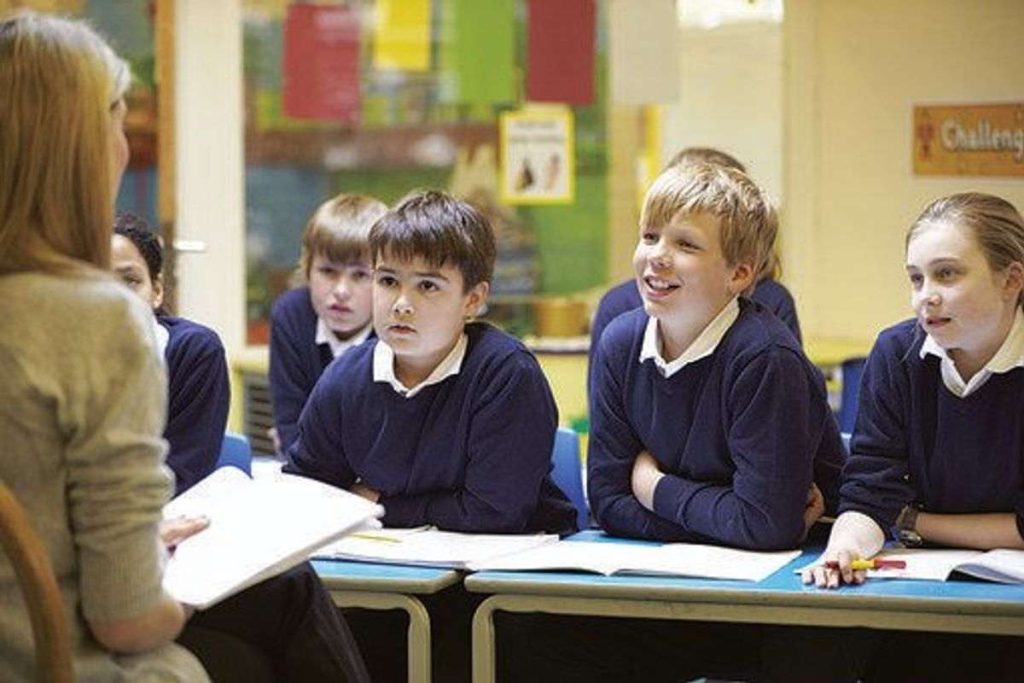 How to Organise School Leavers Hoodies